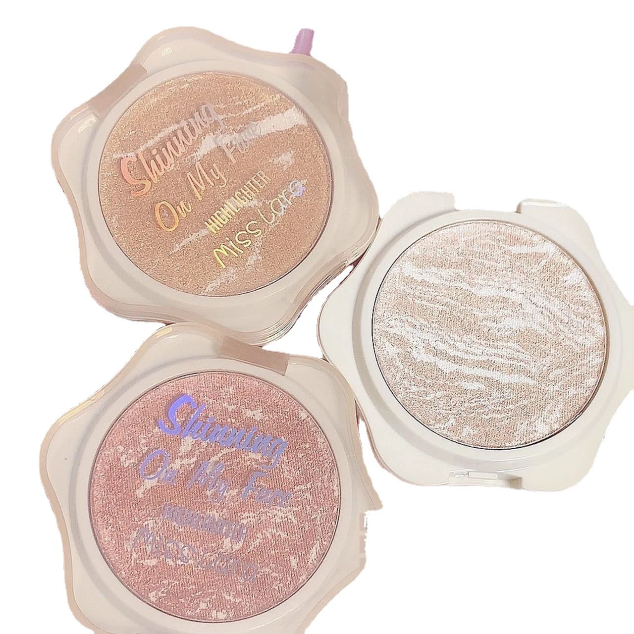 stop-struggling-effortless-blendable-highlighter-with-mirror-for-a-natural-glow-mis-z47u7c4d-desc-5 Miss Lara matte glow highlighter compact with built-in mirror showing natural skin-like finish without glitter